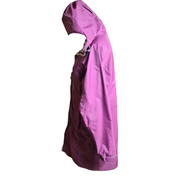 L.L. Bean Deep Pink Gortex Hooded Rain Coat - Picture 5 of 10